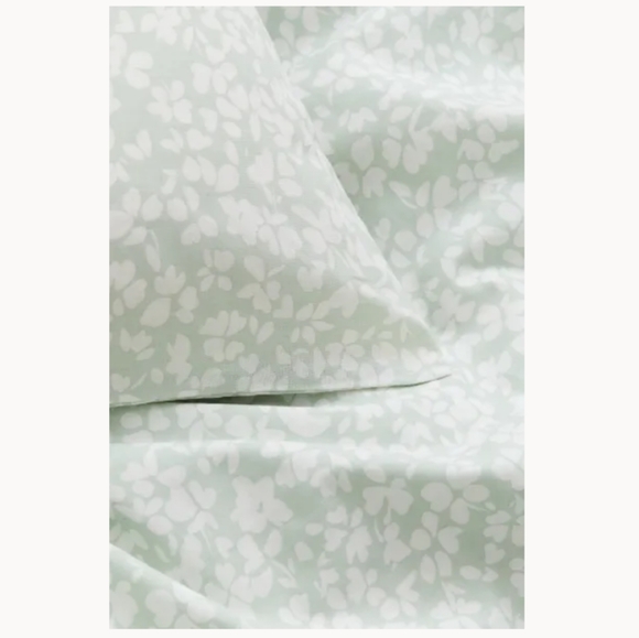 Flowered Twin Duvet Cover - Picture 3 of 3